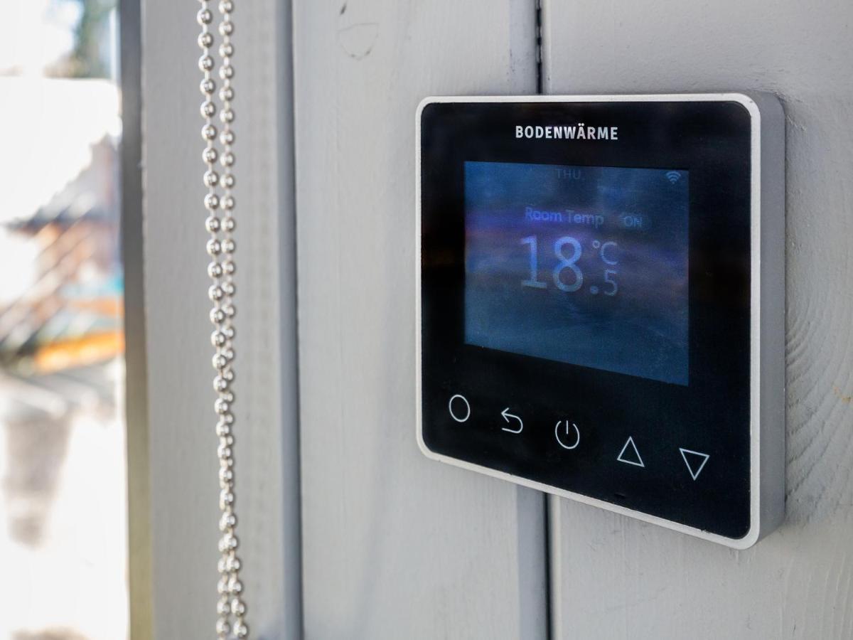 Pass The Keys Whitstable Shepherds Hut Minutes From The Harbour Exterior photo